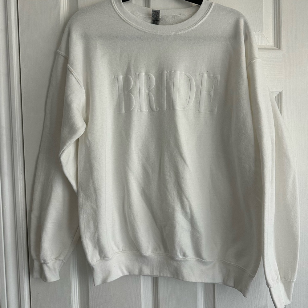 “BRIDE” White Crewneck Sweater